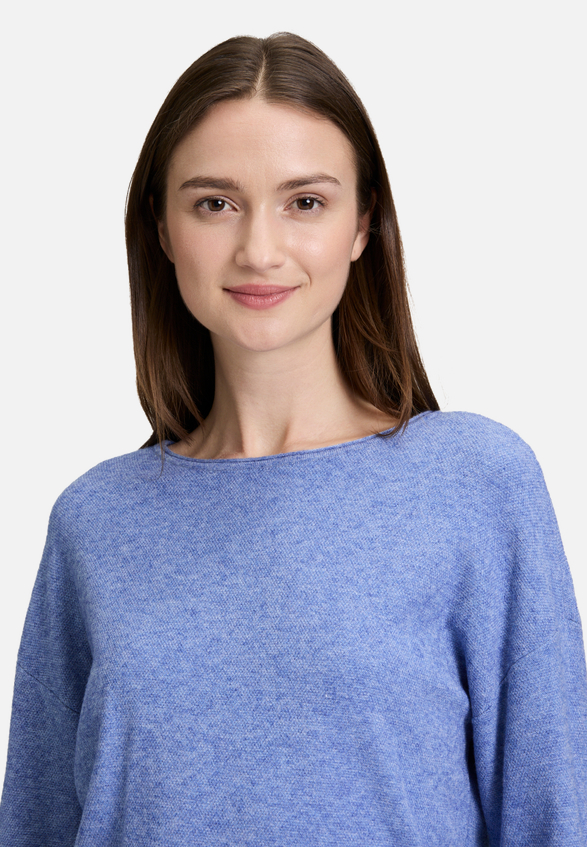 Strickpullover mit Rundhalsausschnitt / Detailbild