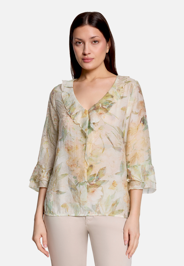 Rüschenbluse mit 3/4 Arm / Modellfoto Vorderseite