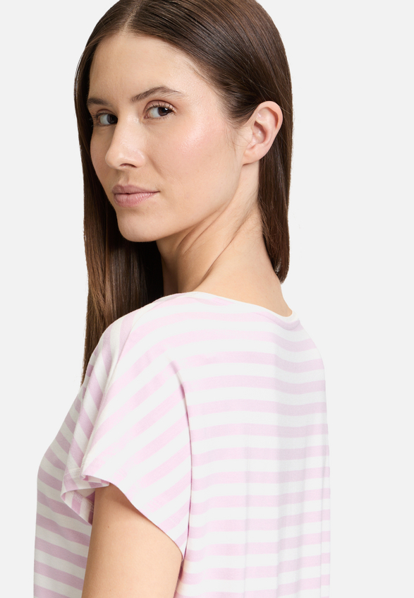 Basic Shirt mit Rundhalsausschnitt / Detailbild