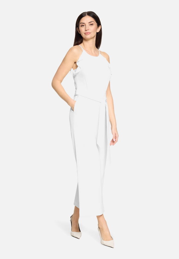 Jumpsuit mit Volant / Modellfoto Vorderseite (Outfit)