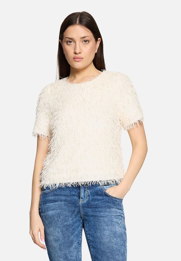 Sweatshirt mit Fransen / Modellfoto Vorderseite