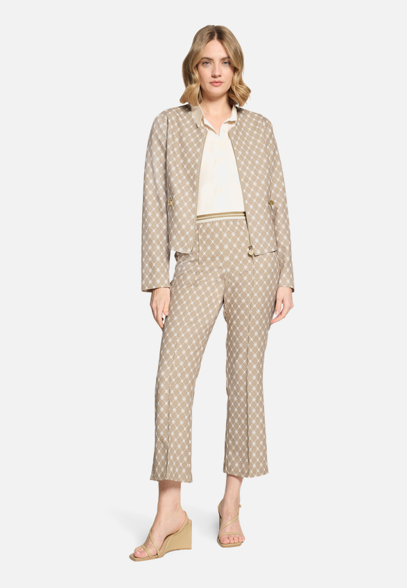 Blazer-Jacke langarm / Modellfoto Vorderseite (Outfit)