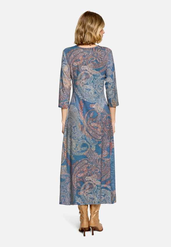 Midikleid  Paisleymuster mit Raffung / Modellfoto Rückseite