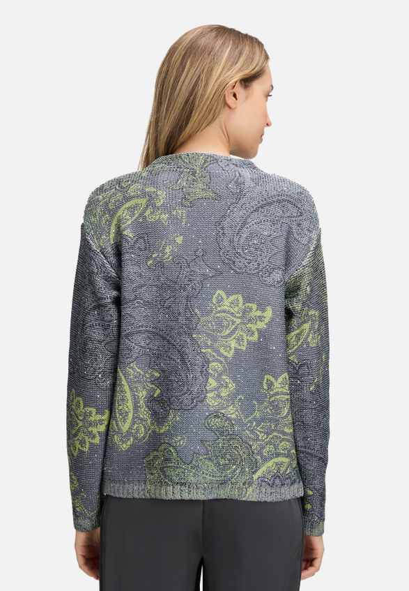 Strickpullover mit Pailletten / Modellfoto Rückseite