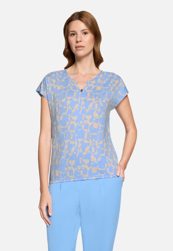 Blusenshirt mit Gummizug / Modellfoto Vorderseite