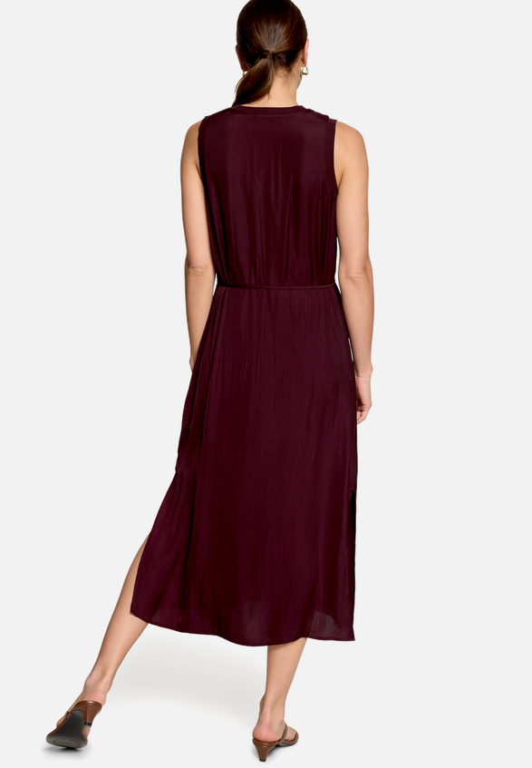 Midikleid  elegant mit Schlitz / Modellfoto Rückseite