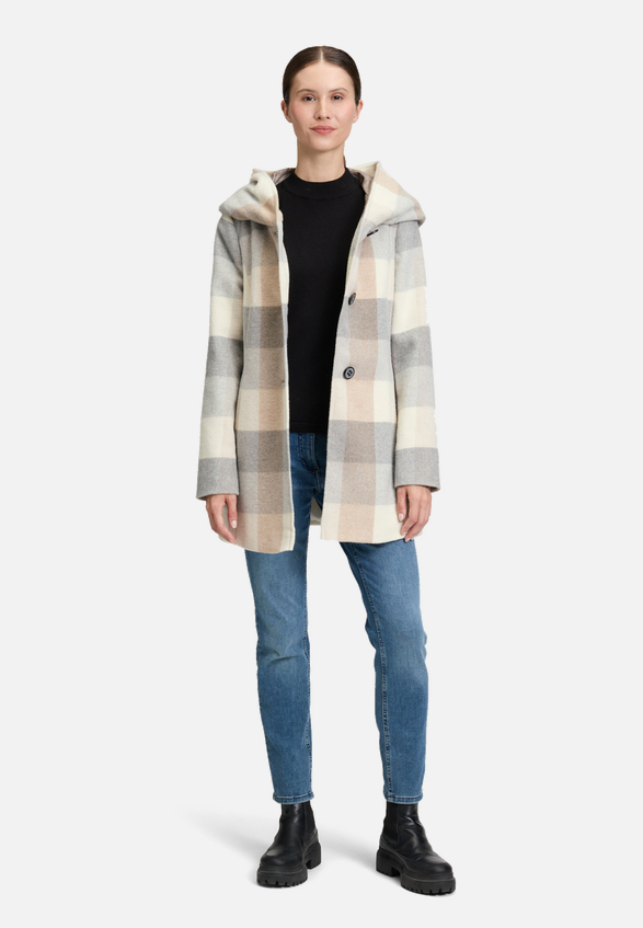 Kurzmantel mit Kapuze / Modellfoto Vorderseite (Outfit)