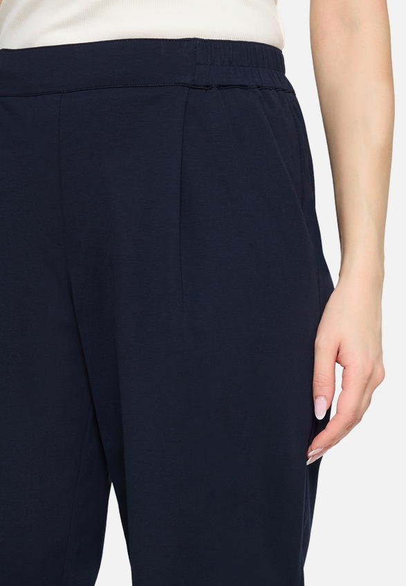 Schlupfhose mit Eingrifftaschen / Detailbild