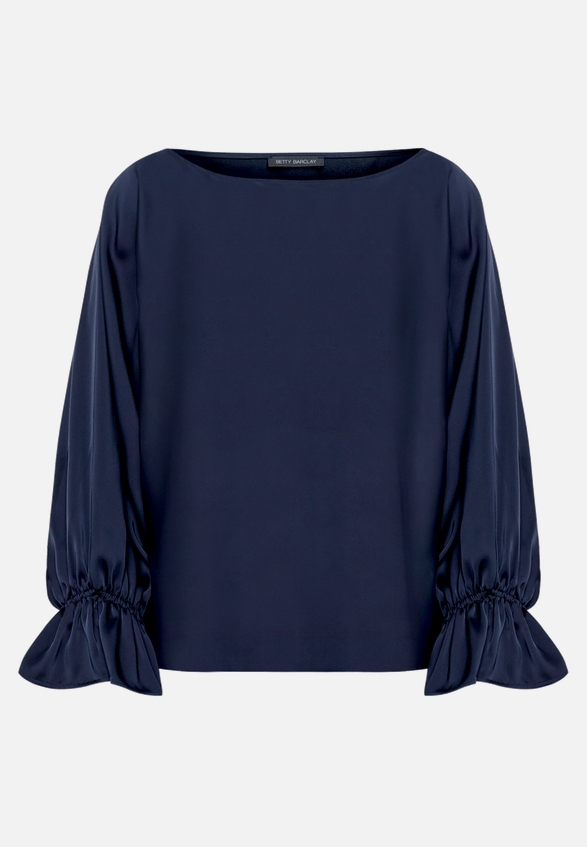 Satin-Bluse mit U-Boot-Ausschnitt / Vorderseite