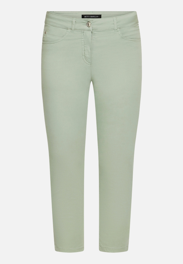 Sommerhose mit aufgesetzten Taschen / Vorderseite