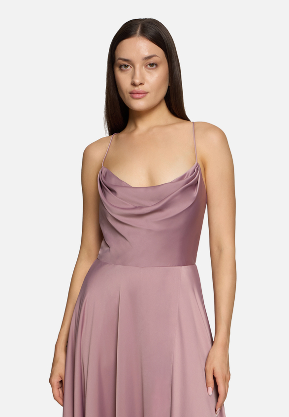 Abendkleid mit Wasserfallausschnitt / Detailbild