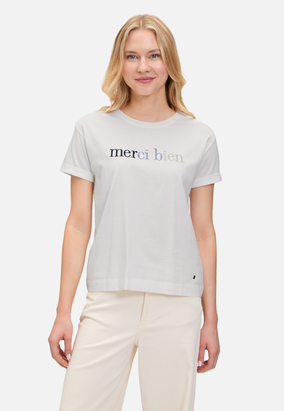 Casual-Shirt mit Stickerei / Modellfoto Vorderseite