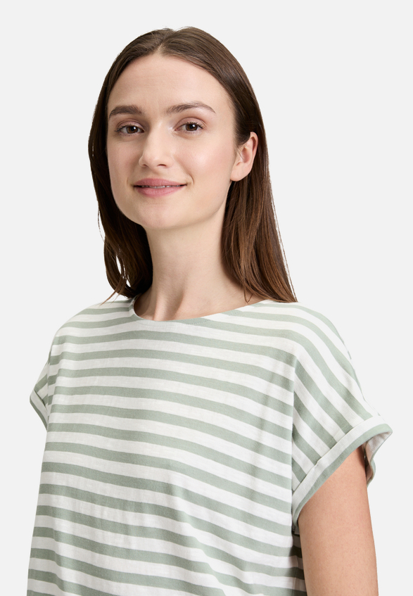 Ringelshirt mit Rundhalsausschnitt / Detailbild