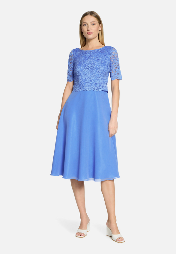 Cocktailkleid mit Spitze / Modellfoto Vorderseite