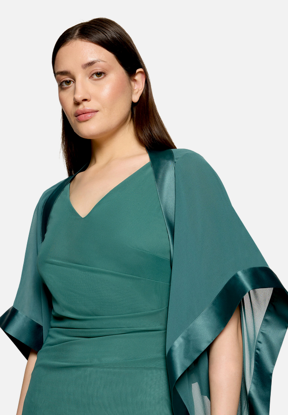 Chiffonstola mit 3/4 Arm / Detailbild