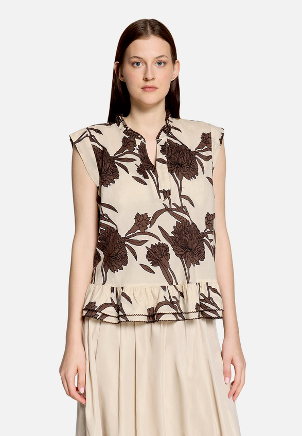 Casual-Bluse mit Raffung / Modellfoto Vorderseite