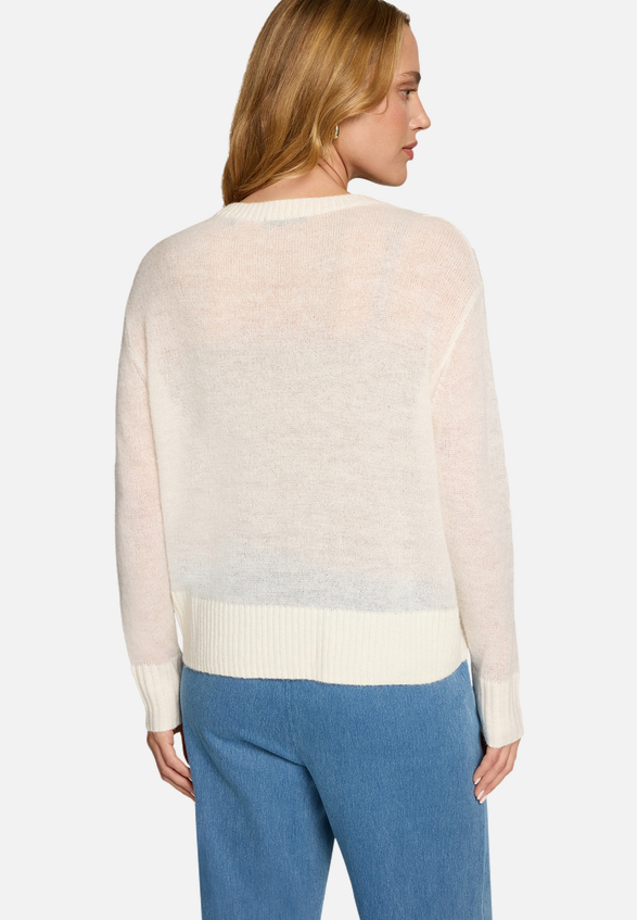 Pullover mit Alpakawolle / Modellfoto Rückseite
