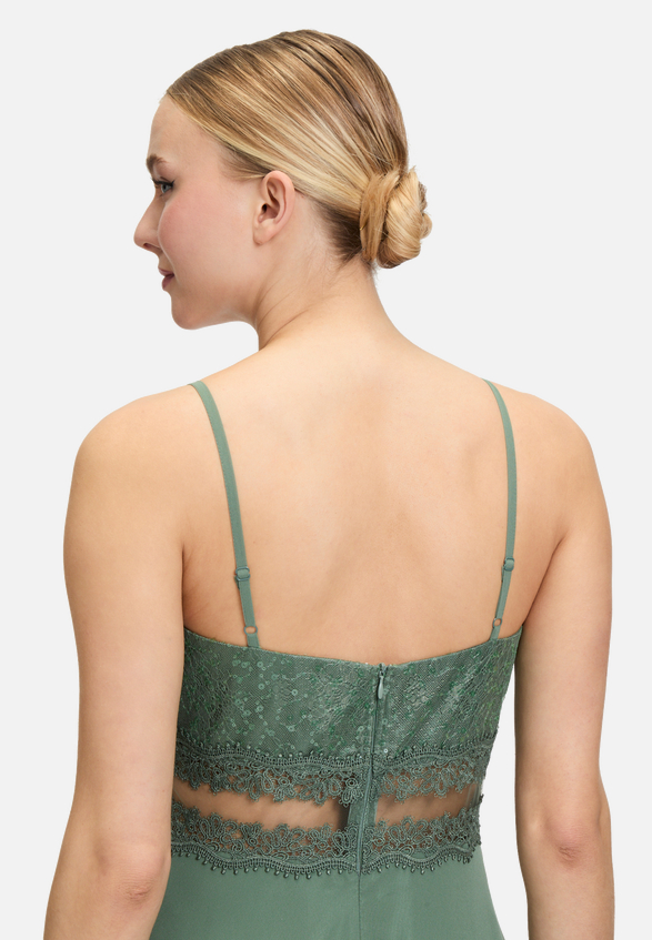 Abendkleid mit Spitze / Detailbild