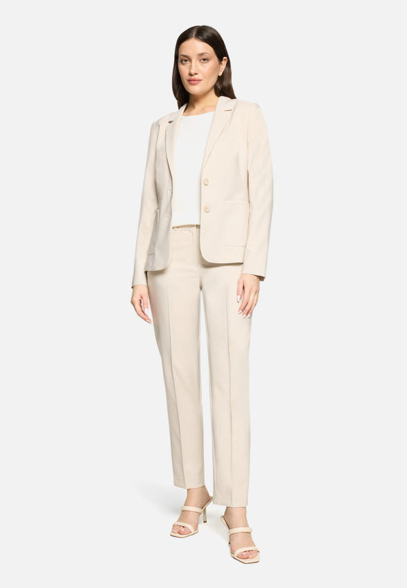 Blazer-Jacke langarm / Modellfoto Vorderseite (Outfit)