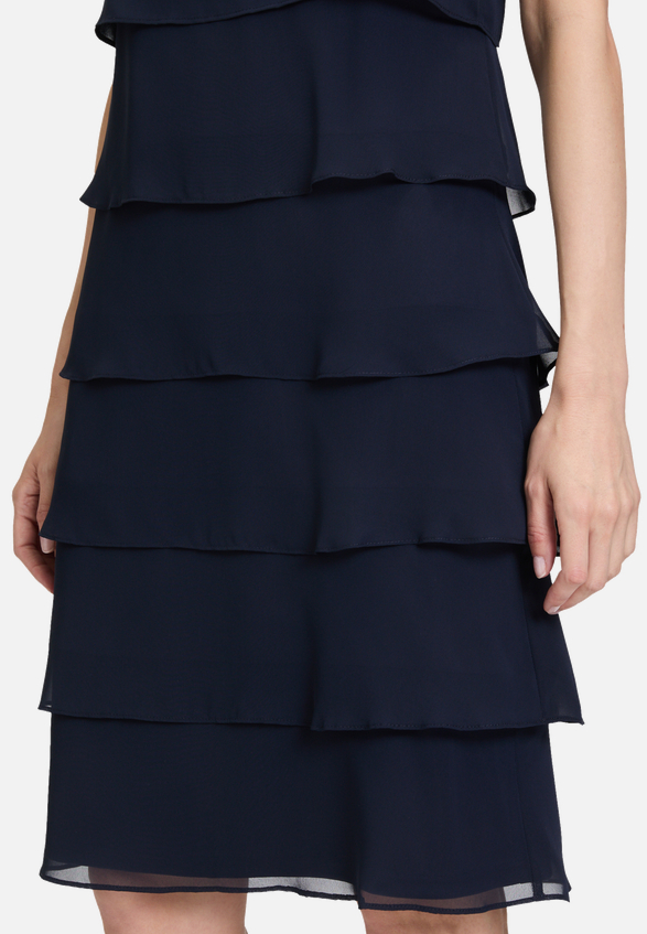 Cocktailkleid mit Volant / Detailbild
