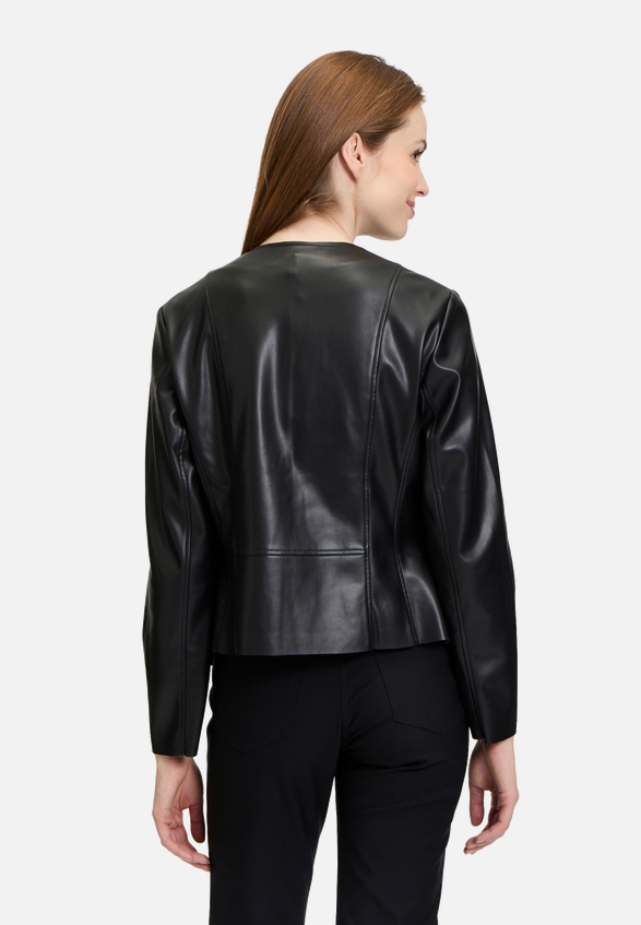 Blazer-Jacke ohne Verschluss / Modellfoto Rückseite