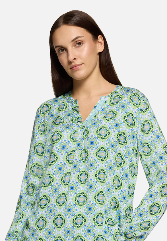 Blusenshirt mit Muster / Detailbild