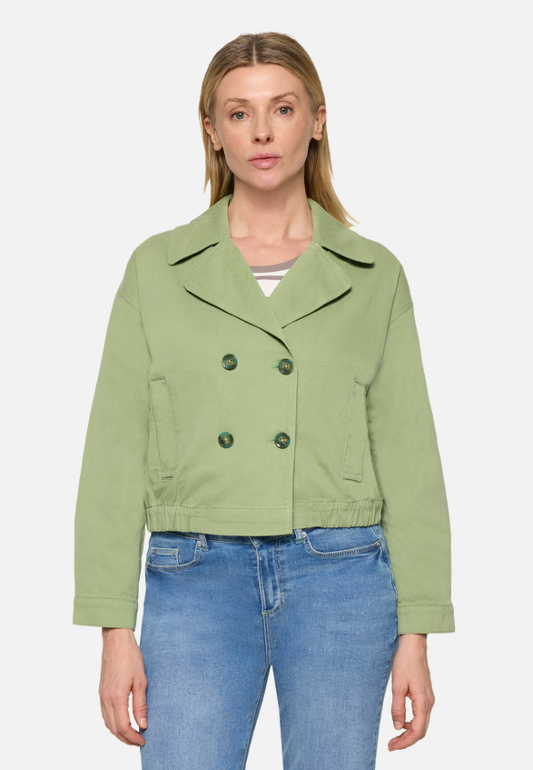 Casual-Jacke mit Reverskragen / Modellfoto Vorderseite