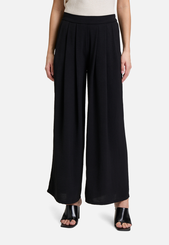 Palazzo-Hose mit weitem Bein / Modellfoto Vorderseite