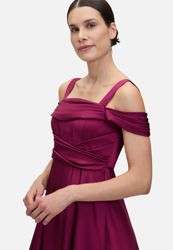 Abendkleid schulterfrei / Detailbild
