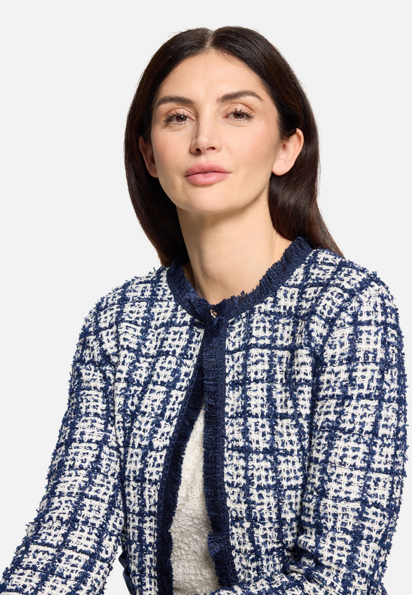 Strick-Cardigan mit Fransen / Detailbild