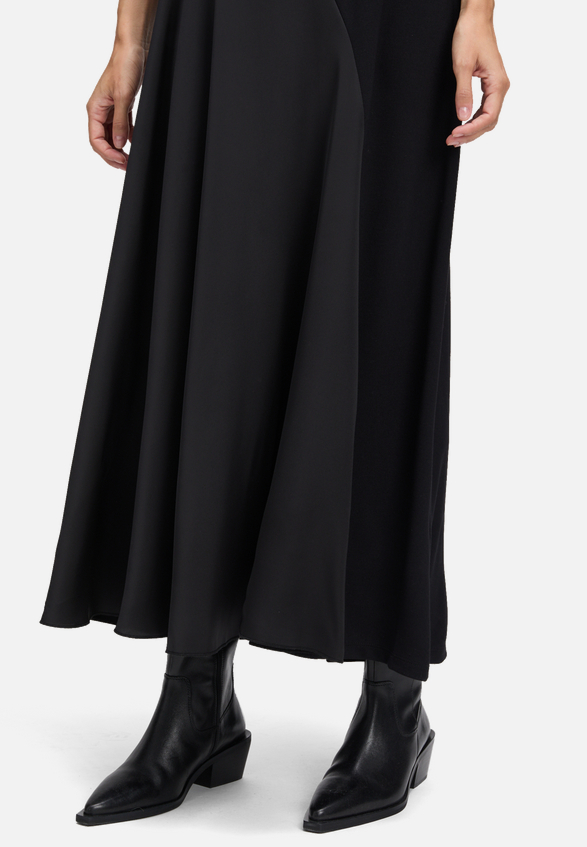 Jerseykleid mit 3/4 Arm / Detailbild