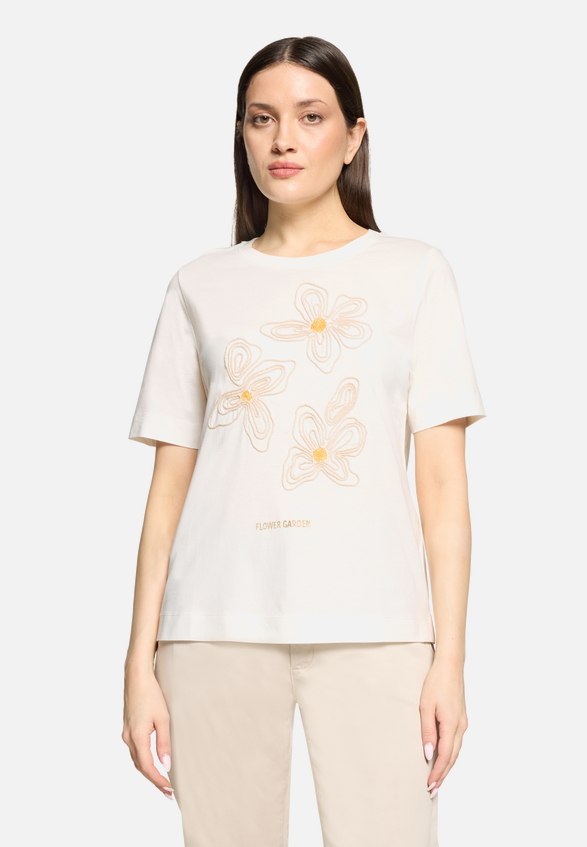 Baumwollshirt mit Rundhalsausschnitt / Modellfoto Vorderseite