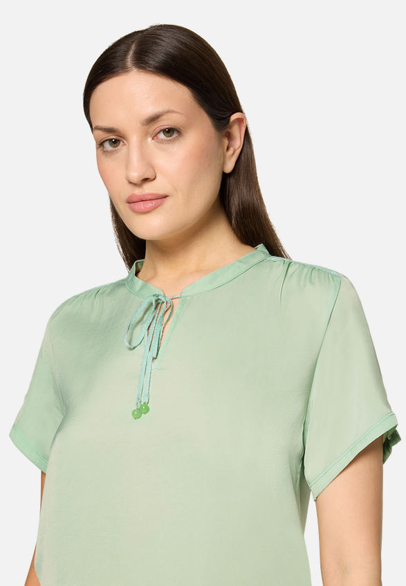 Blusenshirt kurzarm / Detailbild
