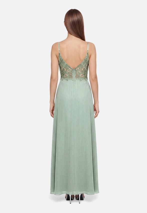 Abendkleid mit Stickerei / Modellfoto Rückseite