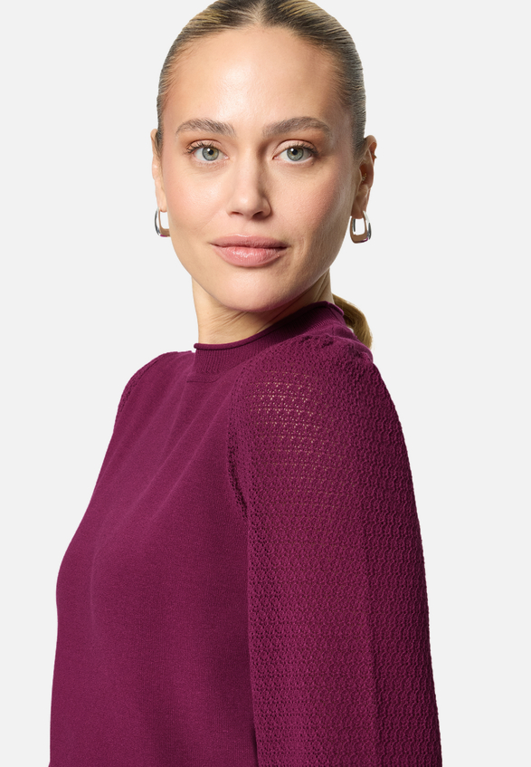 Feinstrickpullover  mit Puffärmeln  / Detailbild