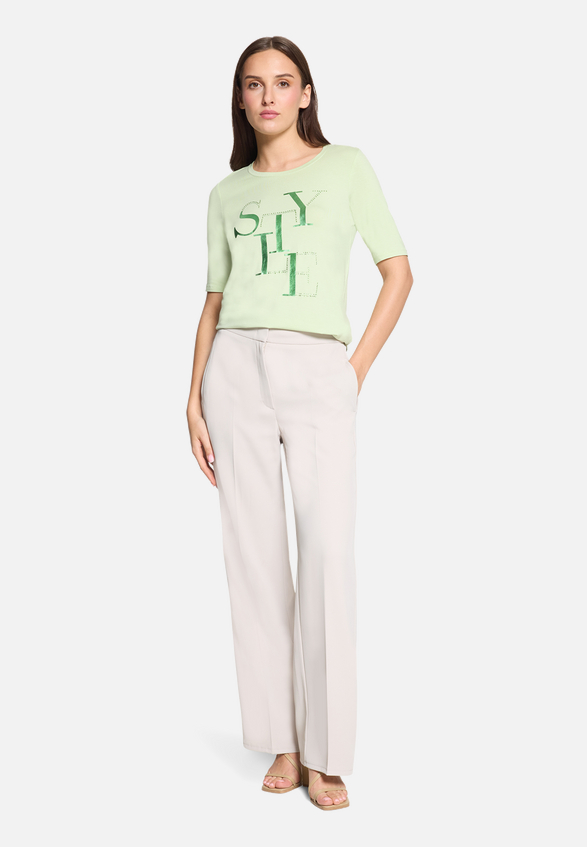 Basic Shirt kurzarm / Modellfoto Vorderseite (Outfit)
