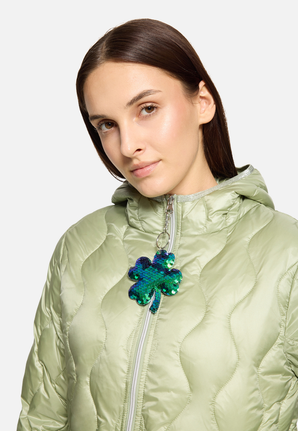 Steppjacke mit Eingrifftaschen / Detailbild