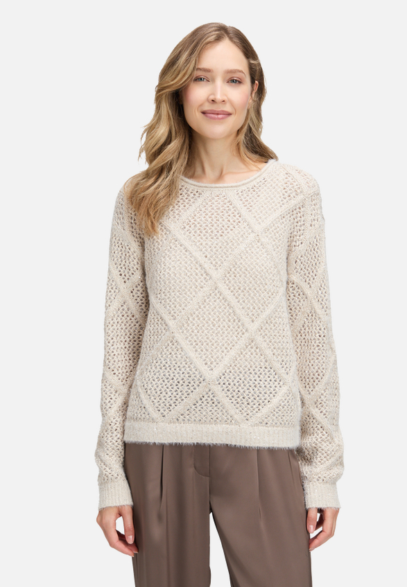 Strickpullover mit Effektgarn / Modellfoto Vorderseite