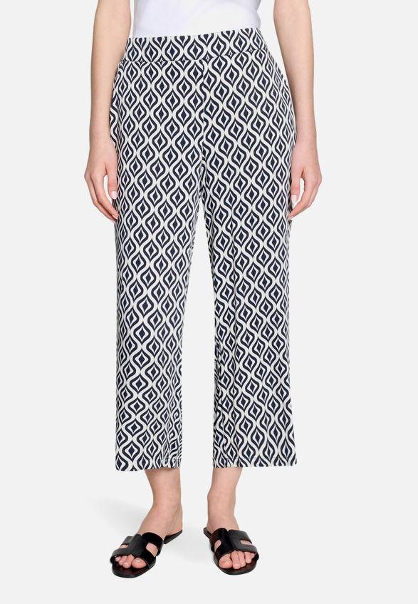 Marlene-Hose mit elastischem Bund / Modellfoto Vorderseite