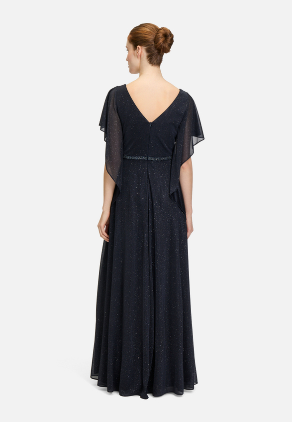 Abendkleid im Glitzer-Look / Modellfoto Rückseite