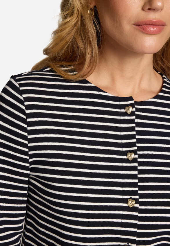 Sweatjacke mit Knopfleiste / Detailbild