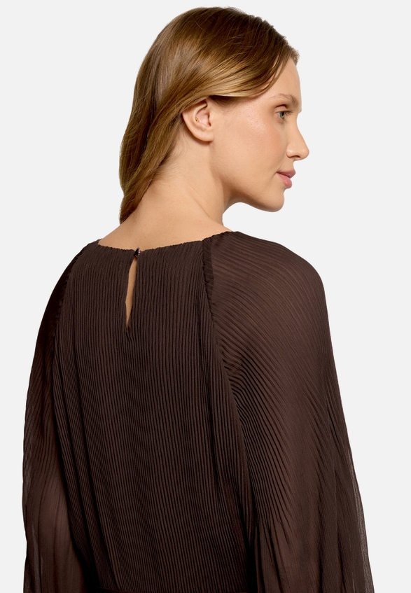 Chiffonkleid mit Rüschen / Detailbild