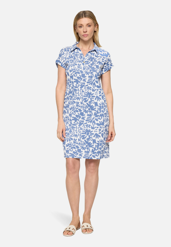Casual-Kleid mit überschnittenen Ärmeln / Modellfoto Vorderseite
