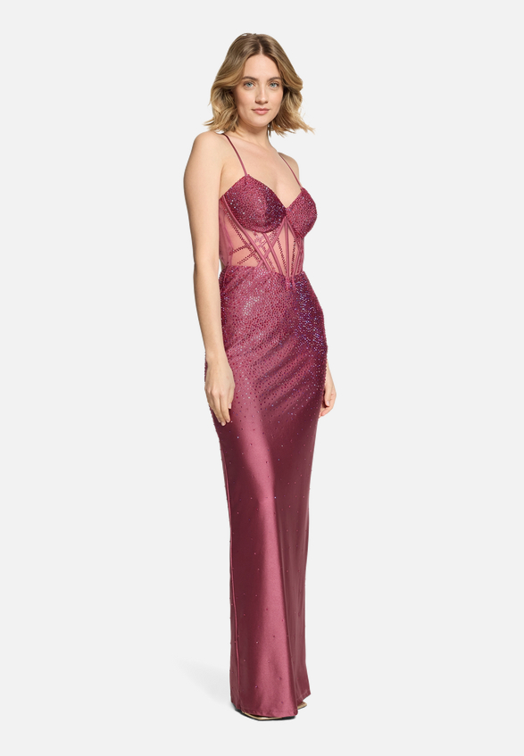 Abendkleid im Glitzer-Look / Modellfoto Vorderseite (Outfit)