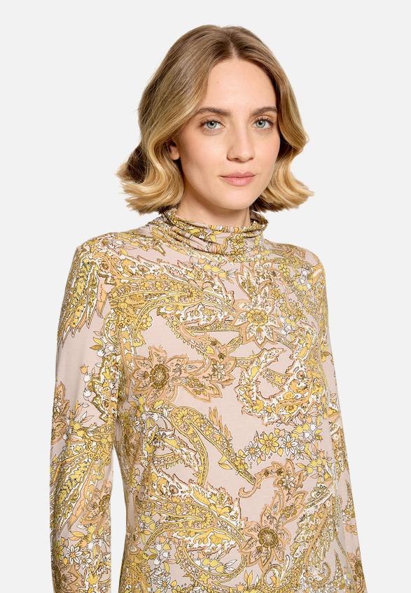 Rollkragenshirt mit Paisley-Muster / Detailbild