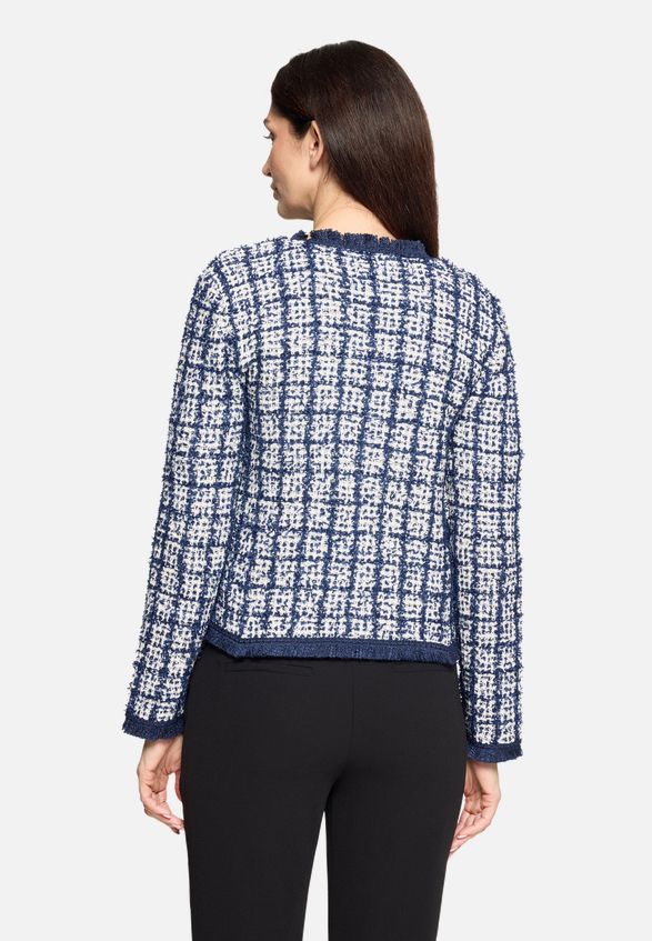 Strick-Cardigan mit Fransen / Modellfoto Rückseite