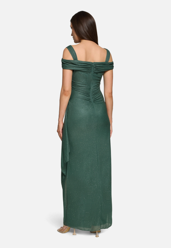 Abendkleid im Glitzer-Look / Modellfoto Rückseite