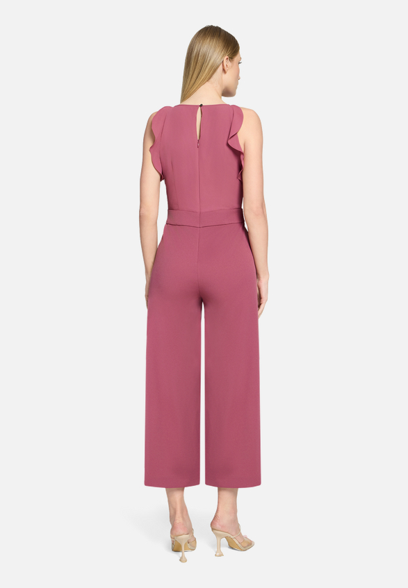 Jumpsuit mit Volant / Modellfoto Rückseite