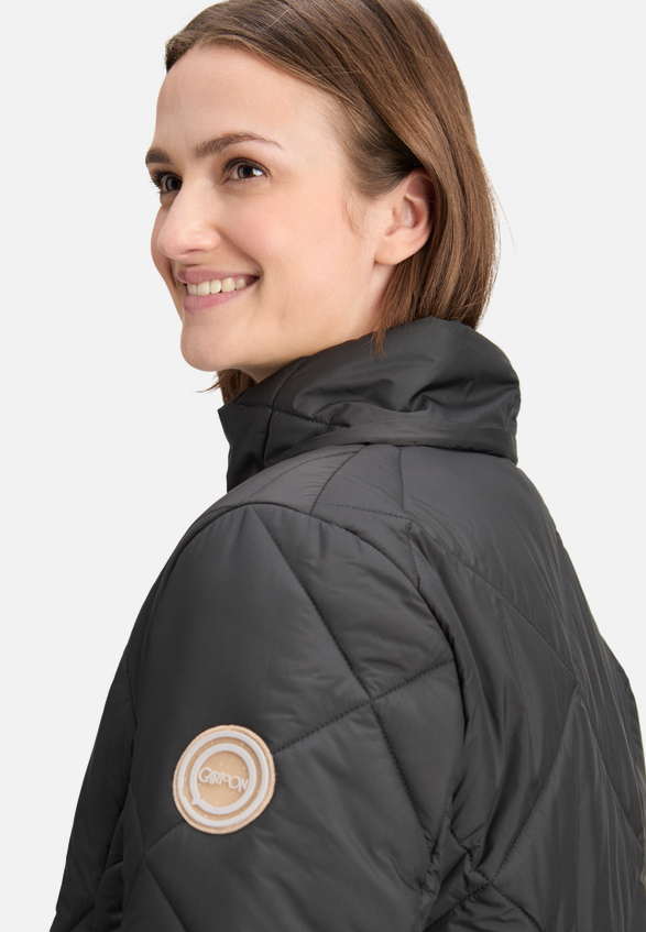 Steppjacke mit Plüsch / Detailbild