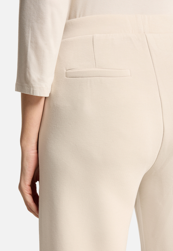 Schlupfhose mit Eingrifftaschen / Detailbild
